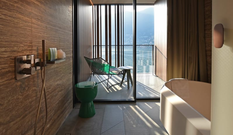 Il Sereno - One Bedroom Corner Suite Bathroom